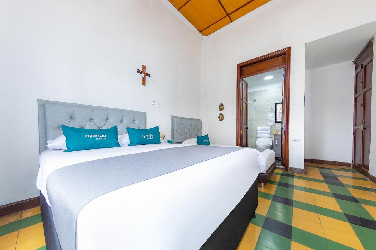 Ayenda Sarayu House Hotel Меделин Екстериор снимка