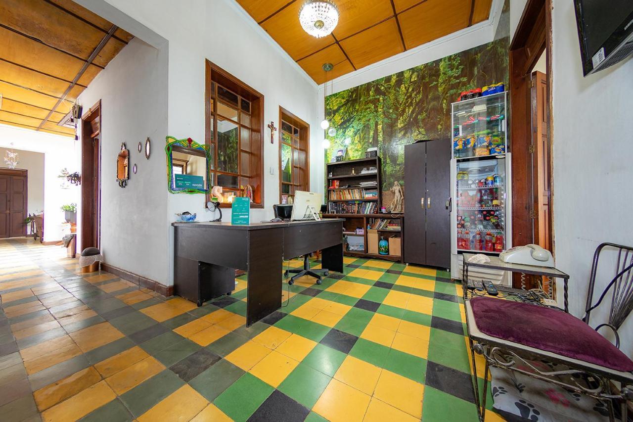 Ayenda Sarayu House Hotel Меделин Екстериор снимка